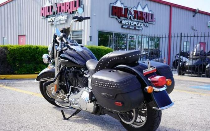 2020 Harley-Davidson® FLHC Heritage Classic