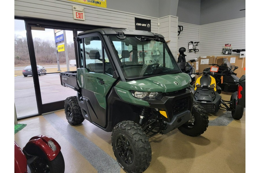 2024 Can-Am Defender DPS Cab HD9