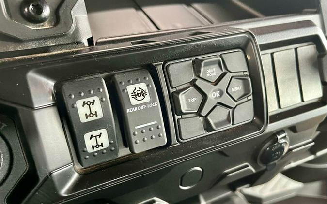 2025 Can-Am Defender XT HD10