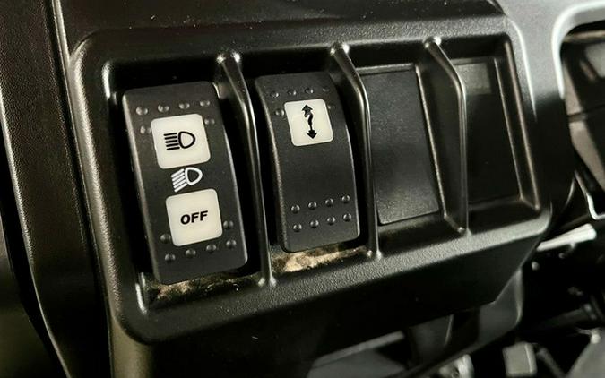 2025 Can-Am Defender XT HD10