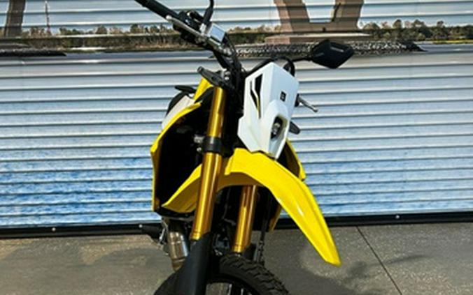 2025 Suzuki DR-Z4SM5