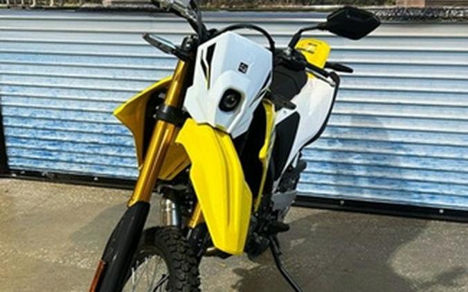 2025 Suzuki DR-Z4SM5