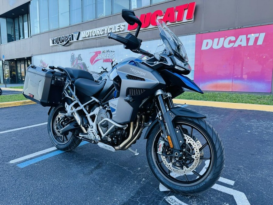 2022 Triumph Tiger 1200 GT Explorer Lucerne Blue