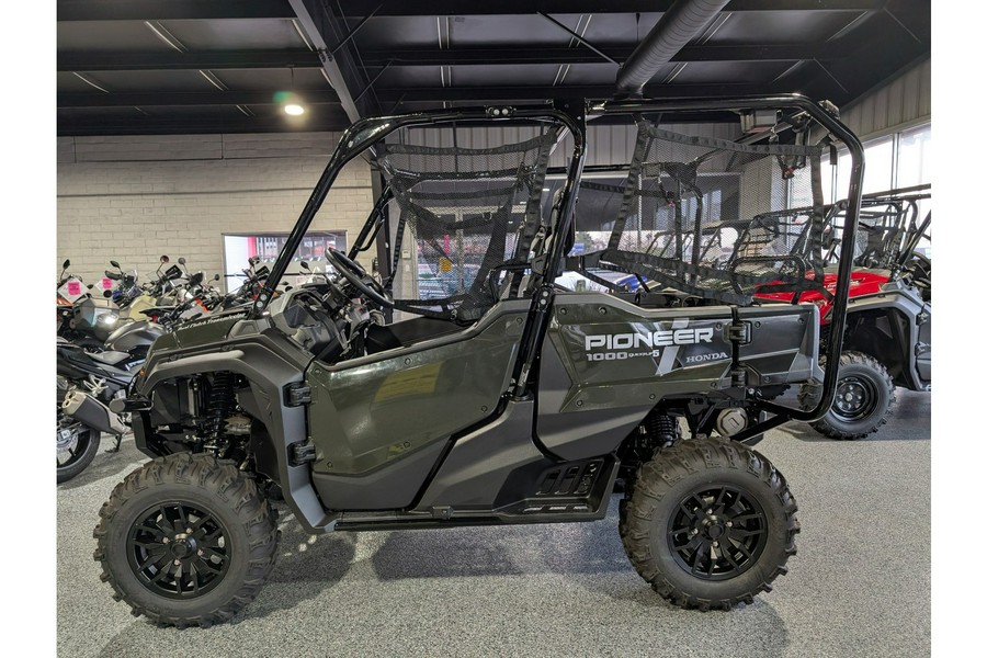 2025 Honda Pioneer 1000 Trail