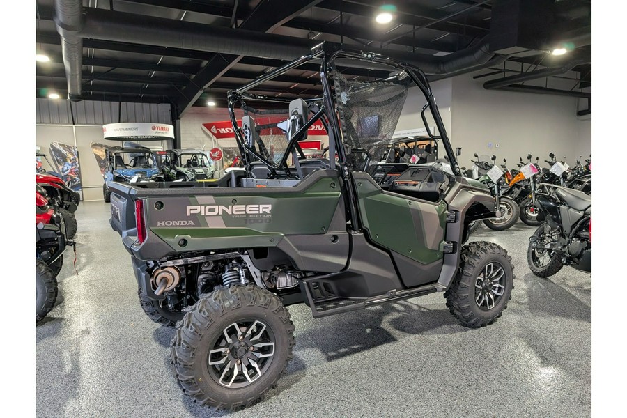 2025 Honda Pioneer 1000 Trail