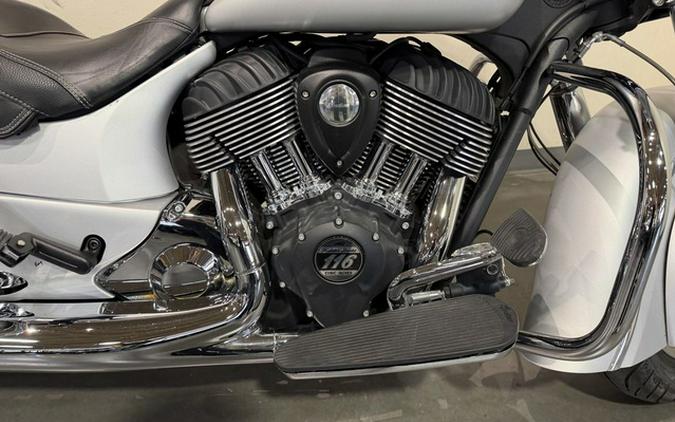 2018 Indian Chieftain Classic ABS Star Silver Smoke
