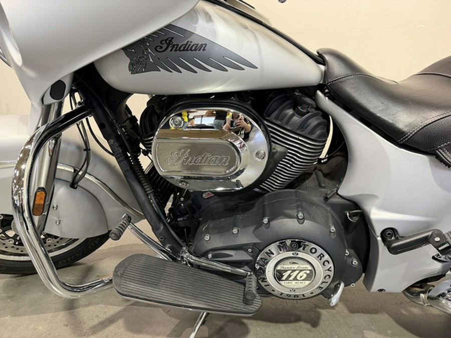 2018 Indian Chieftain Classic ABS Star Silver Smoke