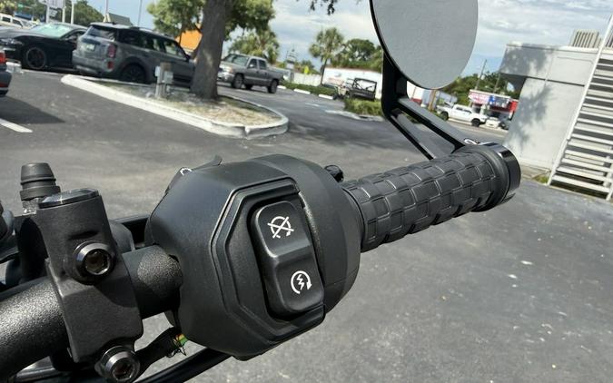 2023 Indian Motorcycle FTR R Carbon Carbon Fiber