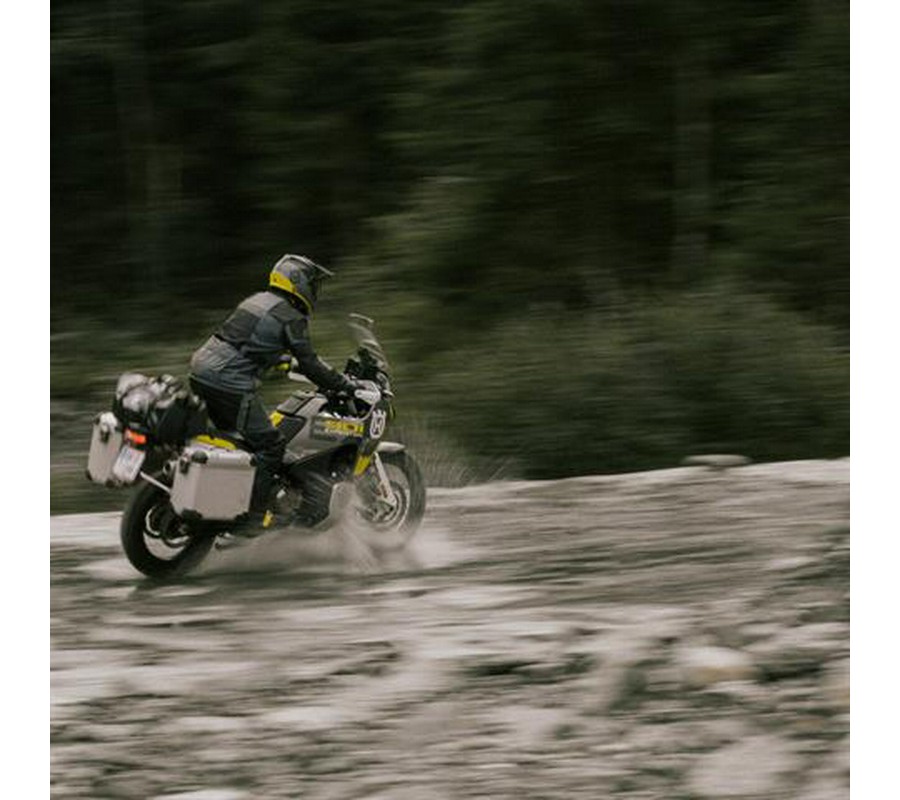 2027 Husqvarna Norden 901 Expedition