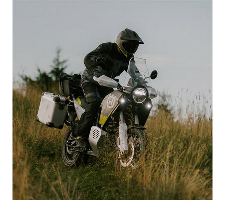 2027 Husqvarna Norden 901 Expedition
