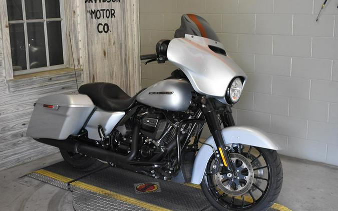 2019 Harley-Davidson® FLHXS - Street Glide® Special