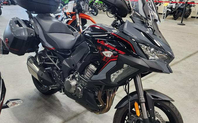 2021 Kawasaki Versys® 1000 SE LT+