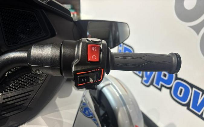 2023 Can-Am® Spyder RT Limited Dark Wheels