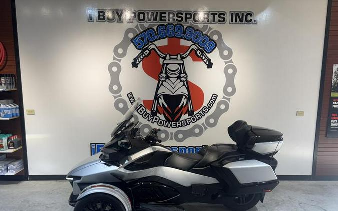 2023 Can-Am® Spyder RT Limited Dark Wheels