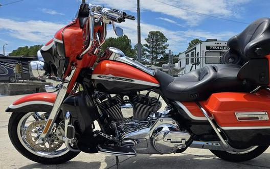 2012 Harley-Davidson® FLHTCUSE7 - CVO™ Ultra Classic® Electra Glide®