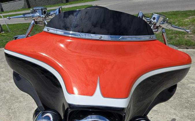 2012 Harley-Davidson® FLHTCUSE7 - CVO™ Ultra Classic® Electra Glide®
