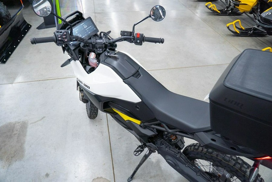 2025 Can-Am Origin White