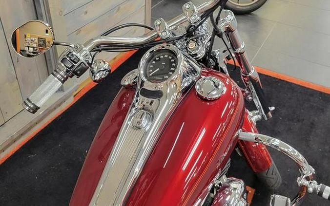 2001 Harley-Davidson® FXSTDI - Softail® Deuce Injection