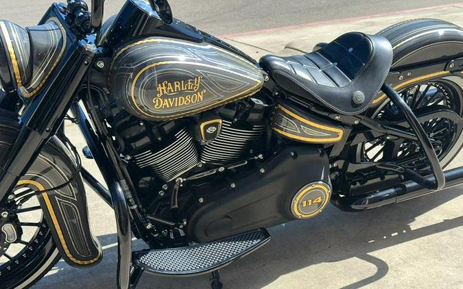 2024 Harley-Davidson® FLHCS - Heritage Classic