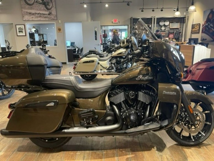 2023 Indian Motorcycle® Roadmaster® Dark Horse®