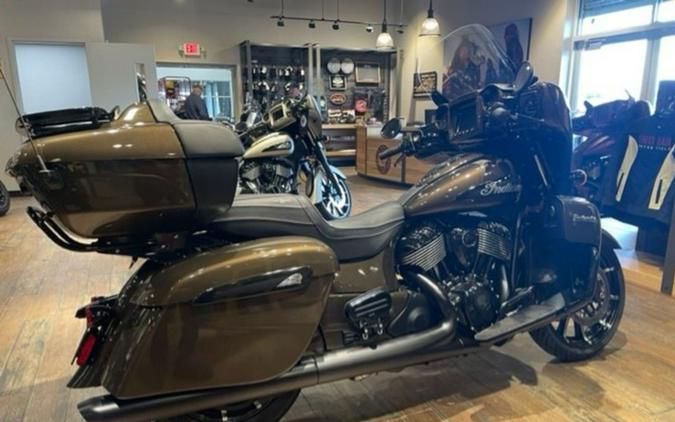 2023 Indian Motorcycle® Roadmaster® Dark Horse®