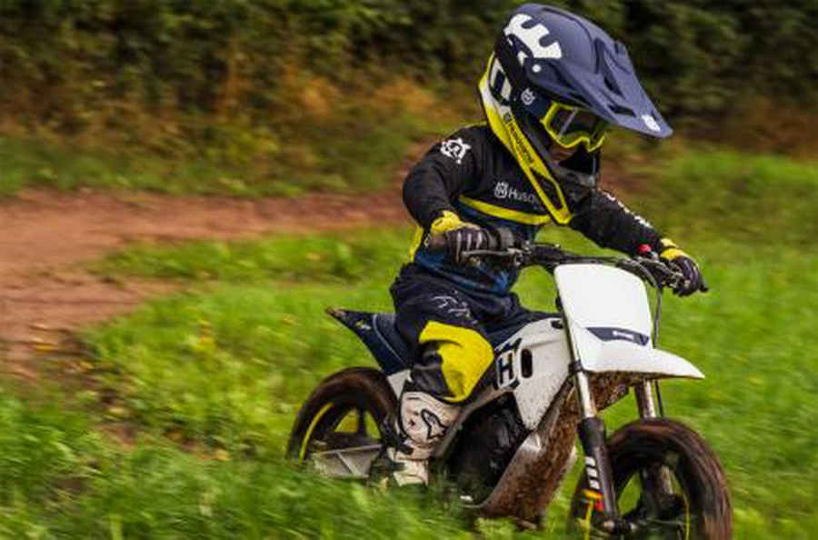 2024 Husqvarna Motorcycles EE 2