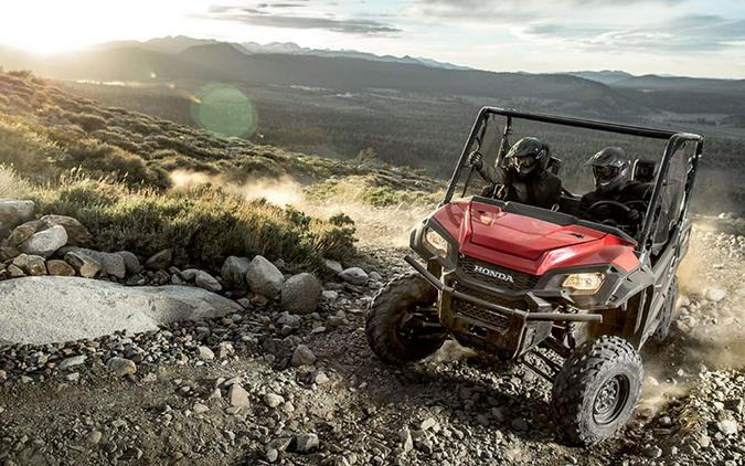2021 Honda Pioneer 1000 Deluxe