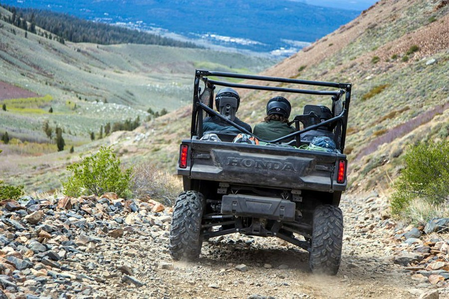 2021 Honda Pioneer 1000 Deluxe