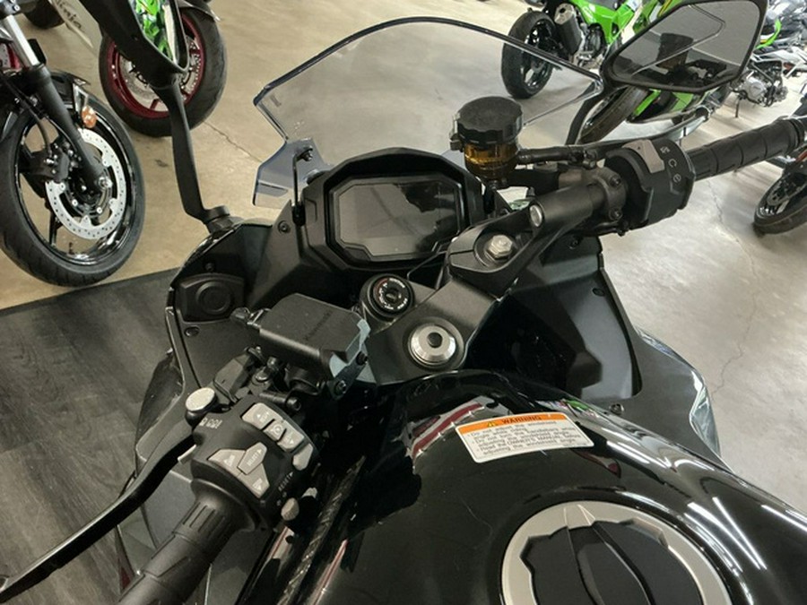 2025 Kawasaki Ninja 1100SX ABS