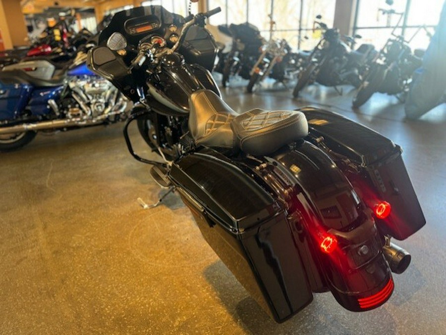 2012 Harley Davidson FLTRX103