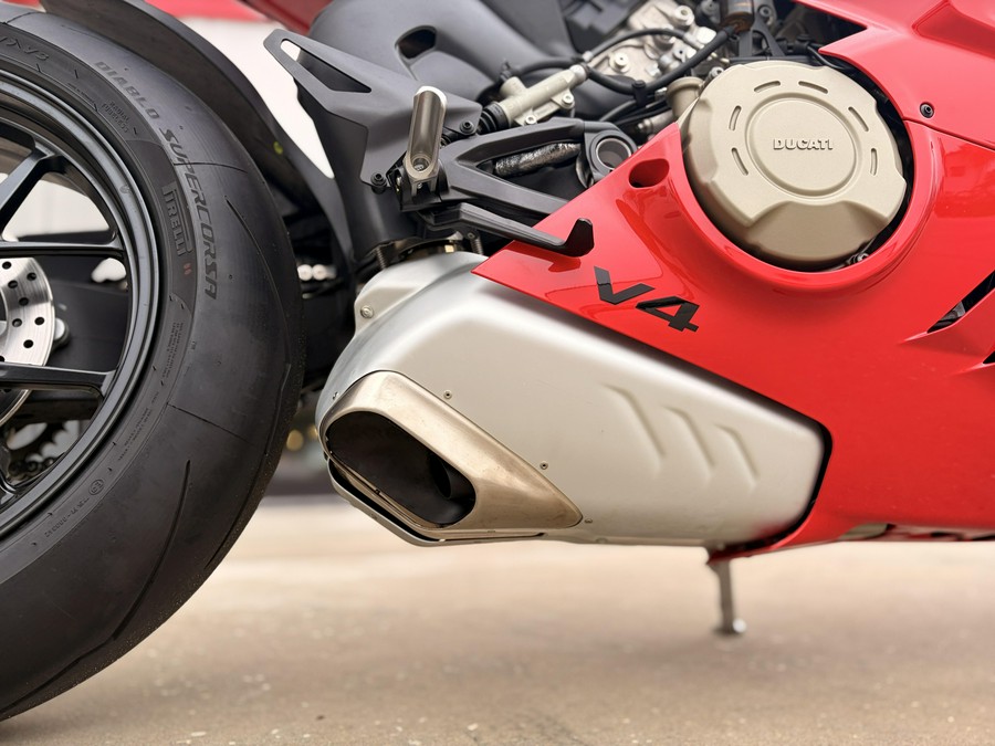 2024 Ducati Panigale V4 SP2