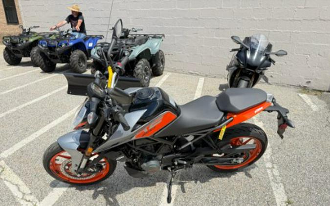 2023 KTM 200 Duke