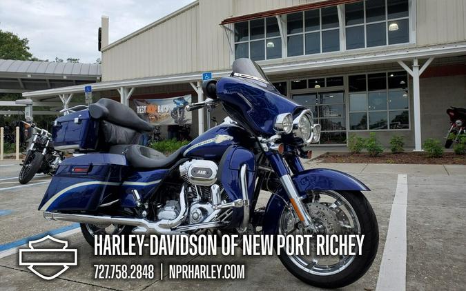 2010 CVO™ Street Glide®