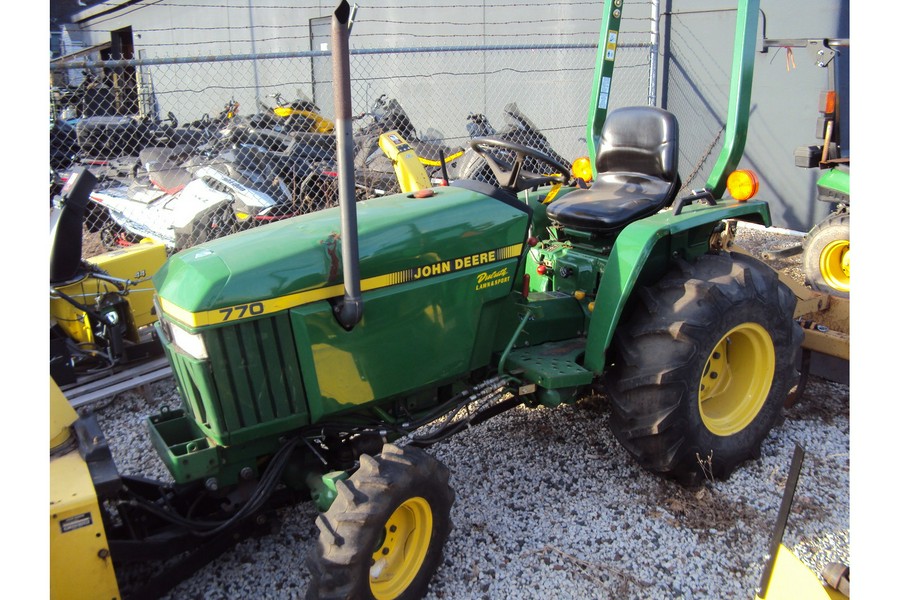 1996 John Deere 770