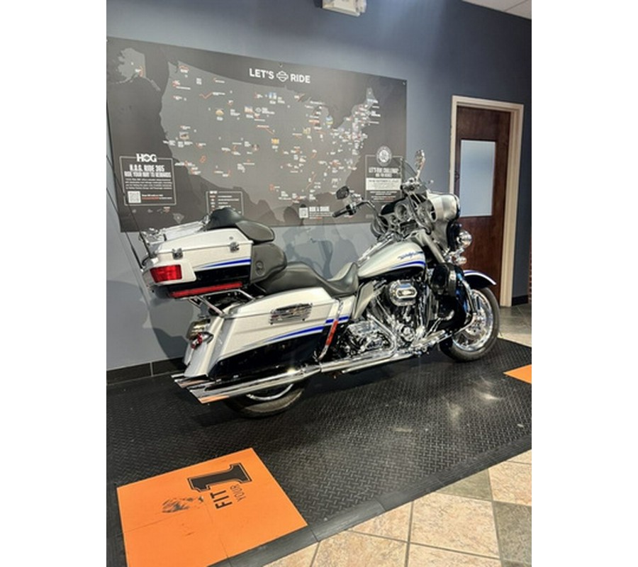 2009 Harley-Davidson FLHTCUSE - CVO Ultra Classic Electra Glide