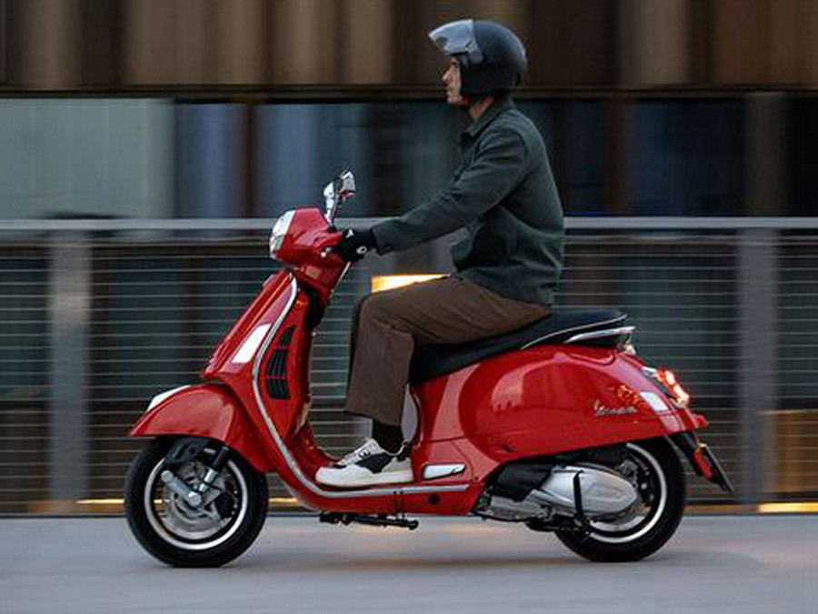 2024 Vespa GTS Super 300