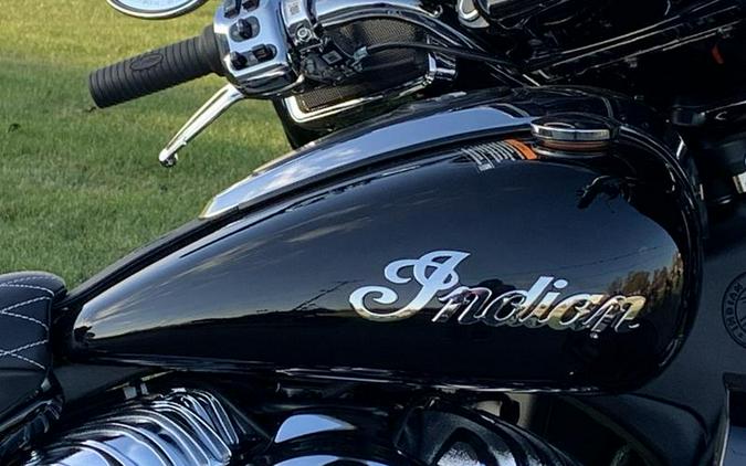 2023 Indian Motorcycle® Roadmaster® Black Metallic