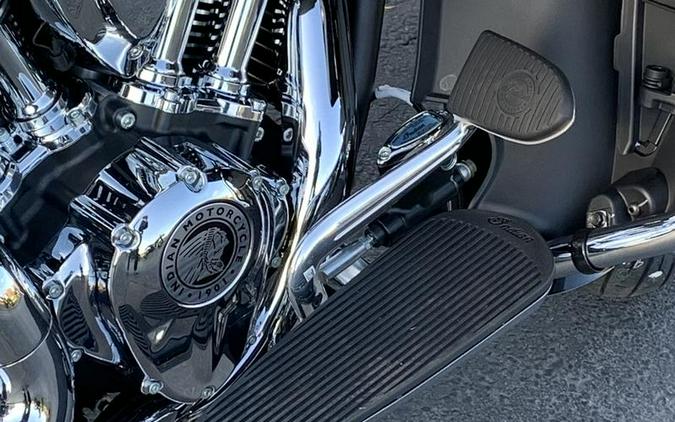 2023 Indian Motorcycle® Roadmaster® Black Metallic