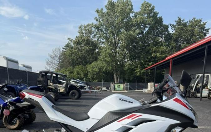 2026 Kawasaki Ninja® 300 ABS