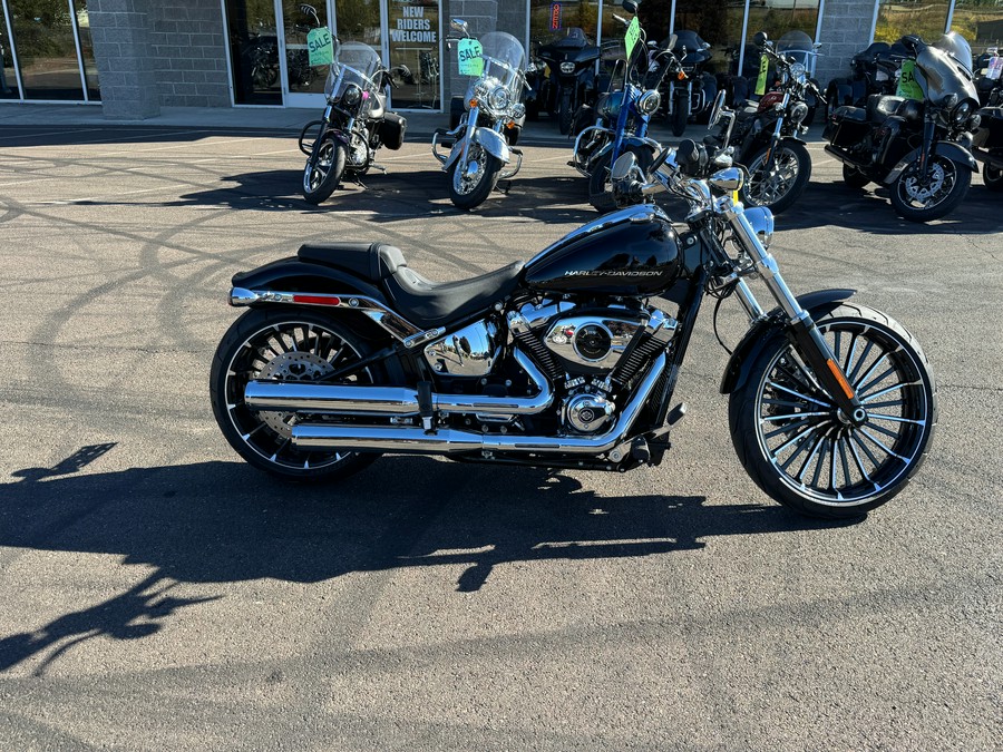 2026 Harley-Davidson Breakout®