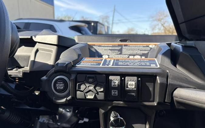 2026 Can-Am® Commander MAX DPS 700