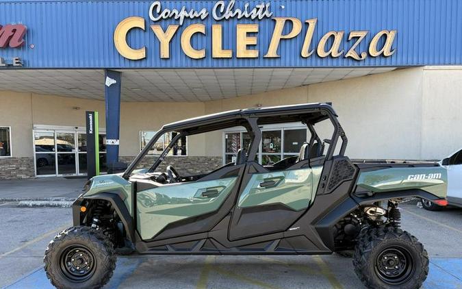 2026 Can-Am® Commander MAX DPS 700