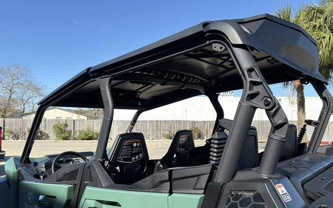 2026 Can-Am® Commander MAX DPS 700