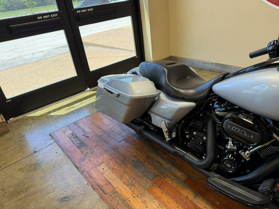 Used 2023 Harley-Davidson Street Glide Special Grand American Touring Motorcycle For Sale Near Memphis, TN