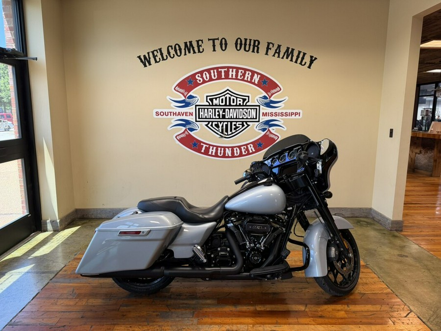 Used 2023 Harley-Davidson Street Glide Special Grand American Touring Motorcycle For Sale Near Memphis, TN
