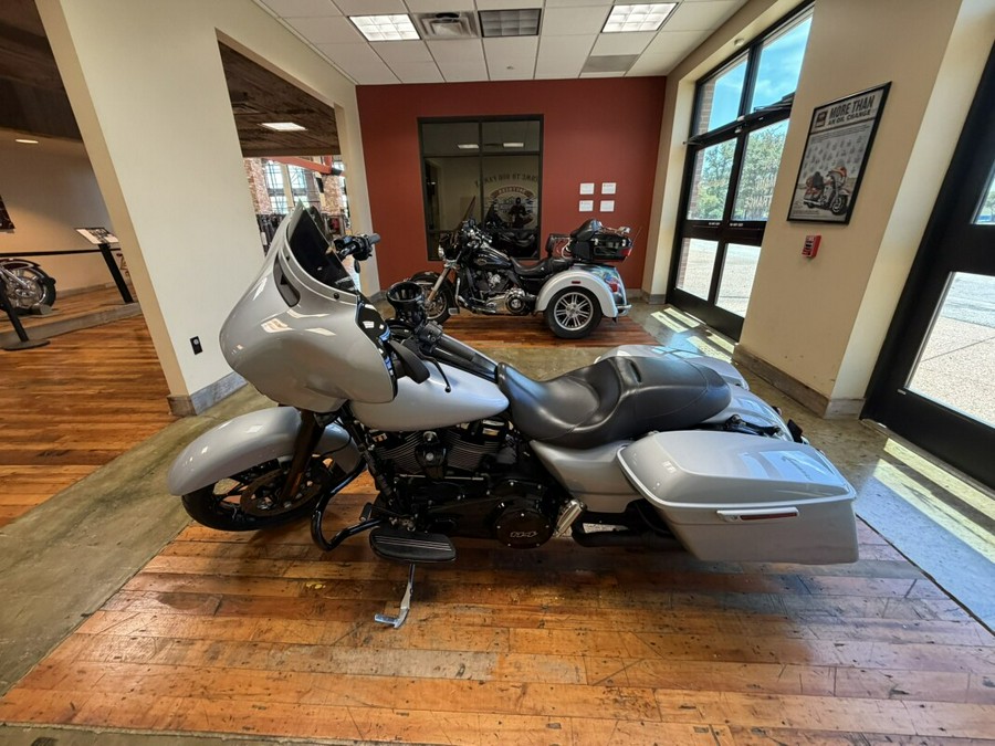 Used 2023 Harley-Davidson Street Glide Special Grand American Touring Motorcycle For Sale Near Memphis, TN