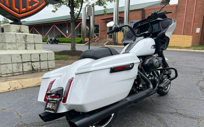 2024 FLTRX Road Glide®