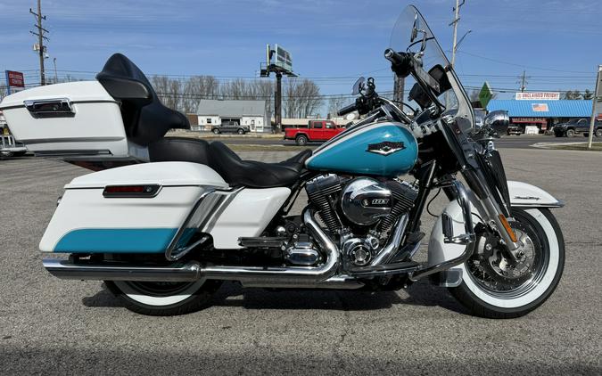 2016 Harley-Davidson Road King®