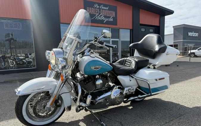 2016 Harley-Davidson Road King®