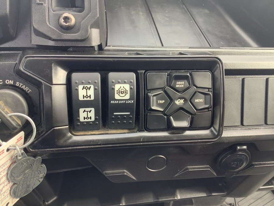 2021 Can-Am Defender XT HD10